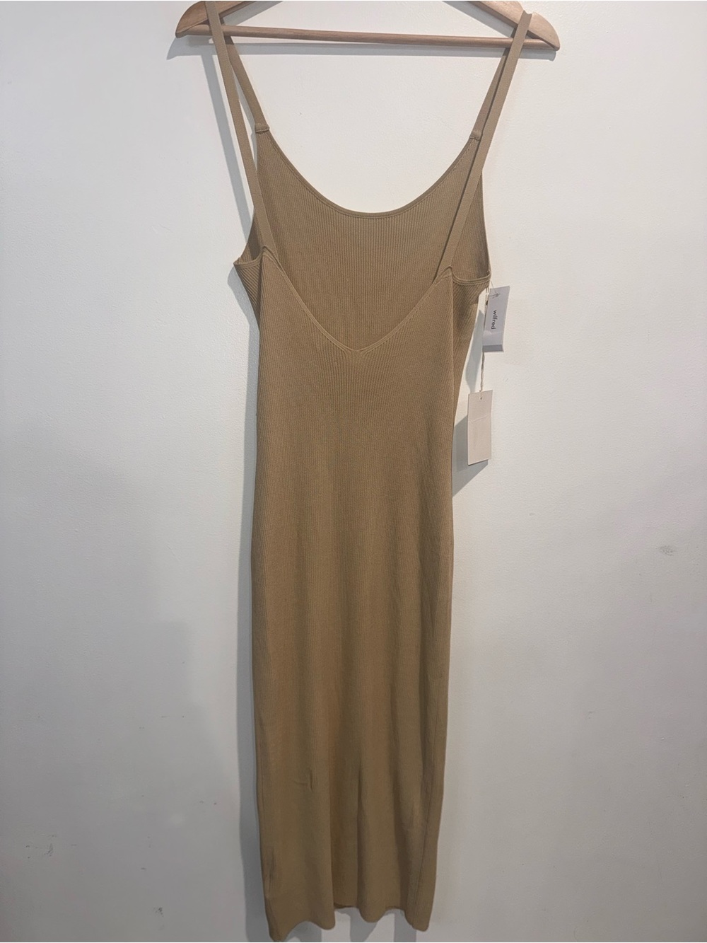 Wilfred for Aritzia anthem knit bodycon midi dress size medium NWT beach vacay - Picture 3 of 9